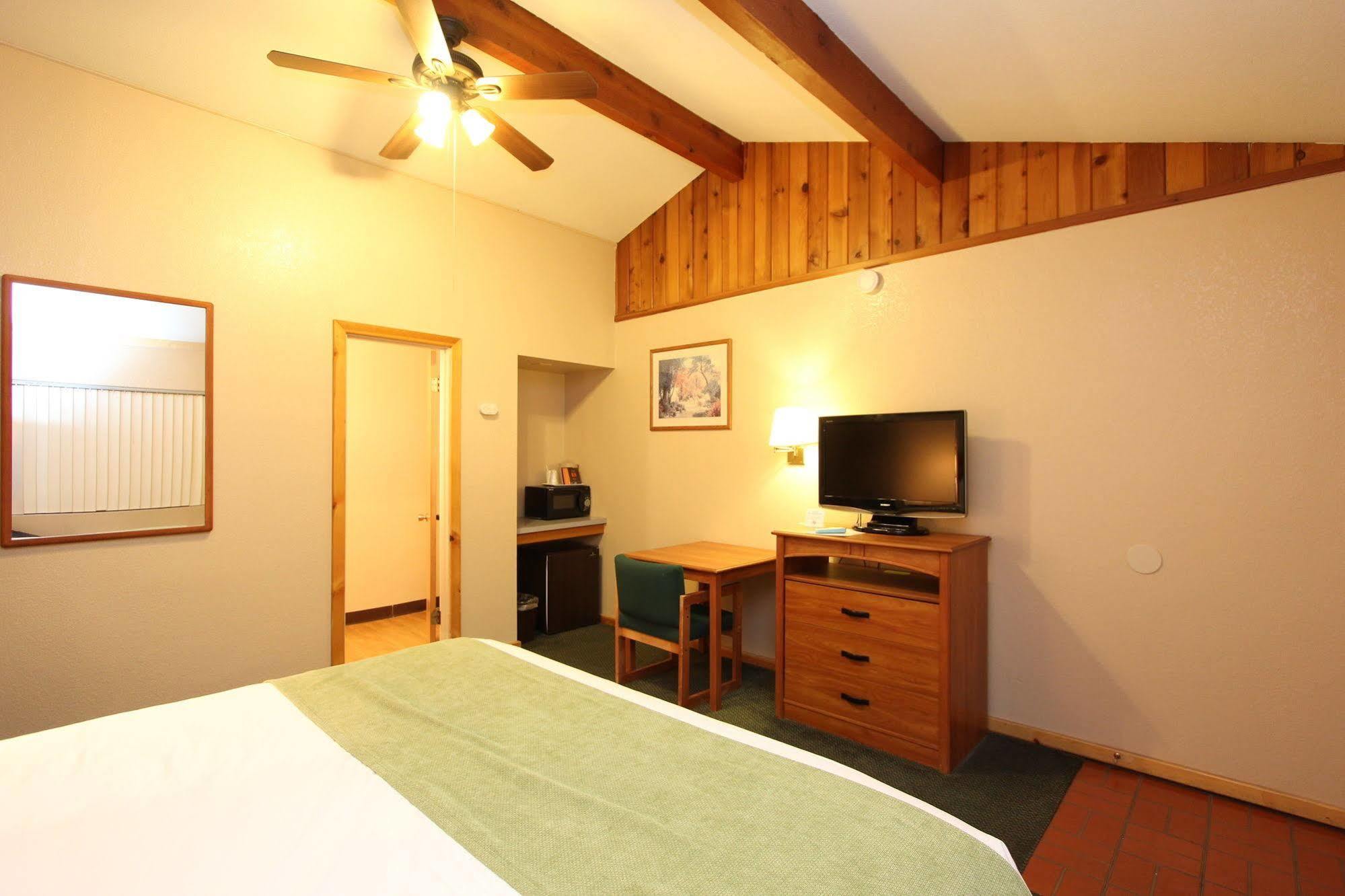 Oakhurst Lodge Exteriér fotografie